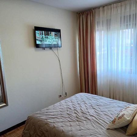 Apartamento Araceli Proximo A Clinica Oftalmologica Fdez Vega Lejlighed Oviedo Eksteriør billede